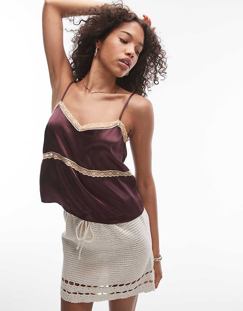 

Topshop – Майка из атласа бордового цвета и абрикосового кружева