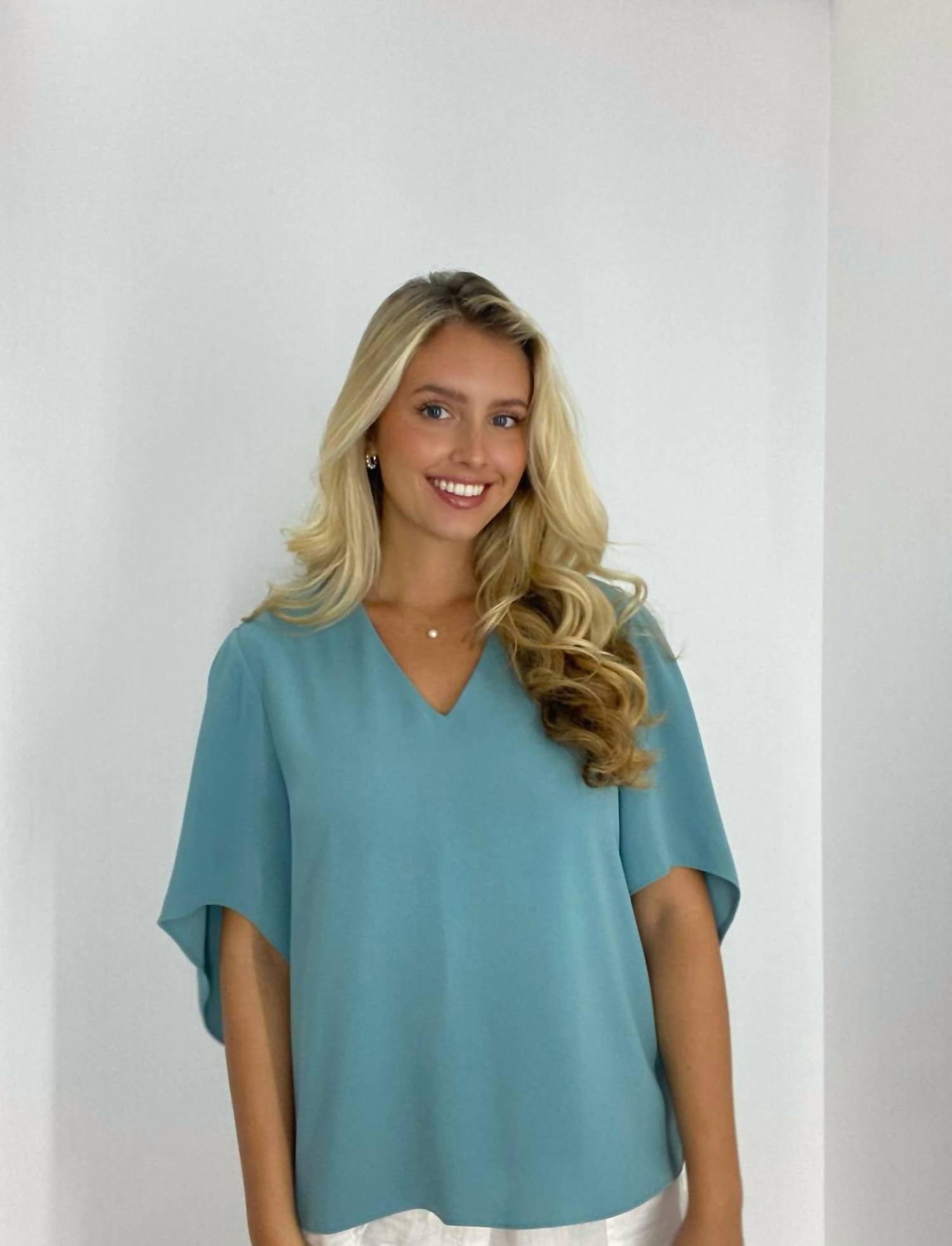 

Топ Nina в цвете Mineral Blue Anna Cate