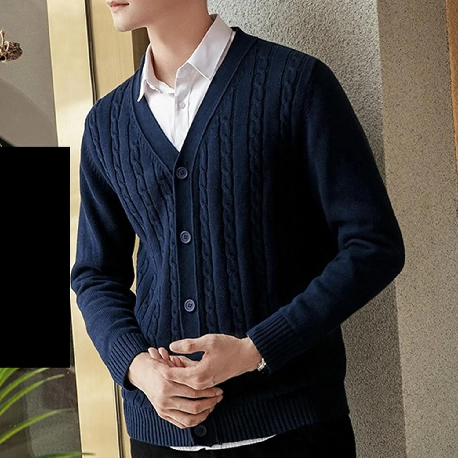 Мужской кардиган V-образным вырезом Slim Fit с длинными рукавами и пуговицами — фото 2
