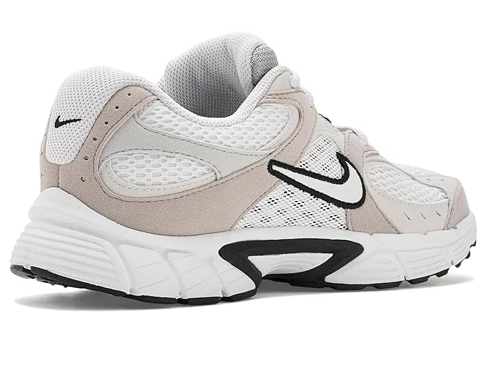 Кроссовки V5 Runner Suede Nike Kids, Off White/Off White/College Grey — фото 4