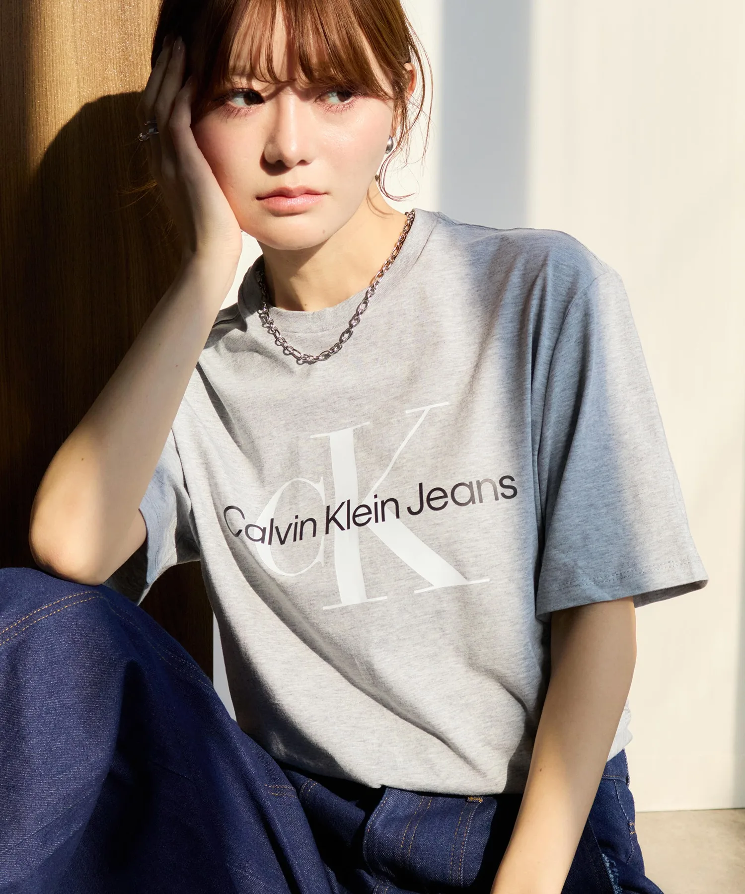 Унисекс футболка с логотипом CORE MONOLOGO JEANS TEE Calvin Klein серая