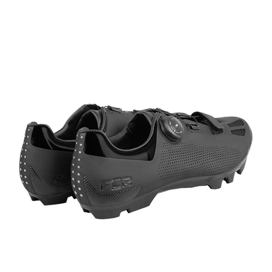 

Ботинки с рифленым натяжителем + застежка-липучка FLR Elite F70