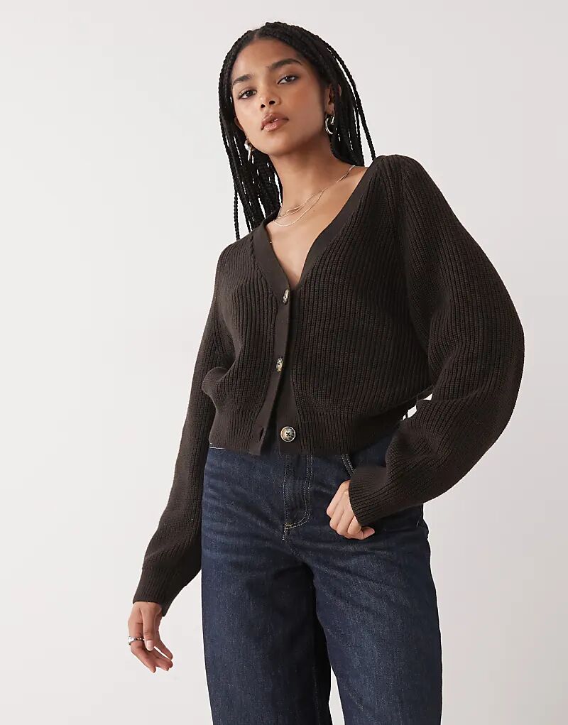 

Укороченный вязаный кардиган Monki шоколадно-коричневого цвета