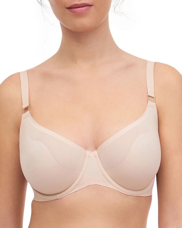 

Формованный бюстгальтер на косточках Pure Light Chantelle