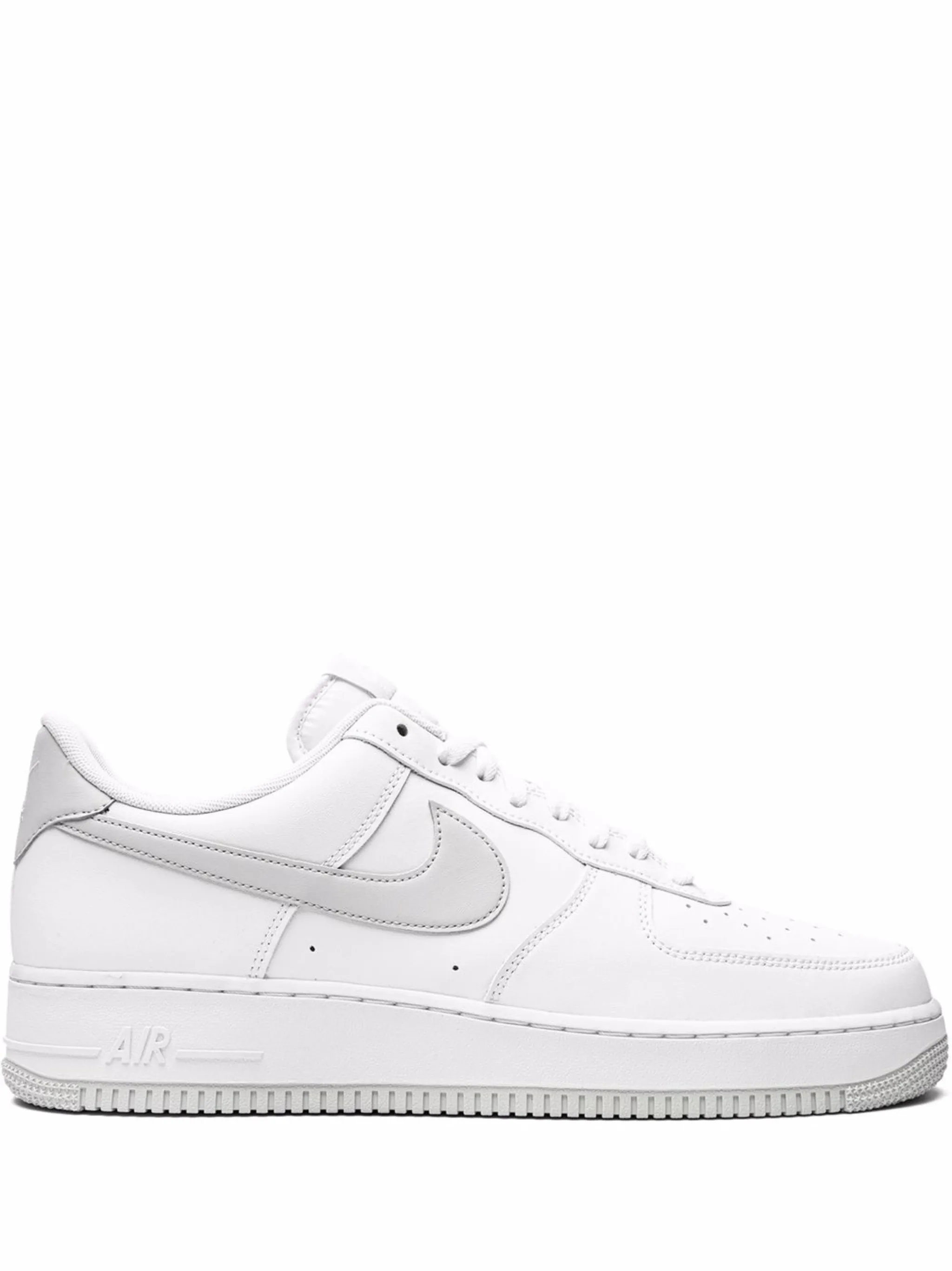 

Кроссовки Air Force 1 07 Nike, белый