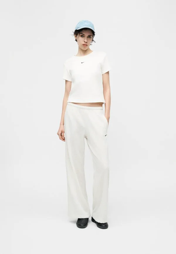 Базовая футболка Nike Sportswear, White — фото 3