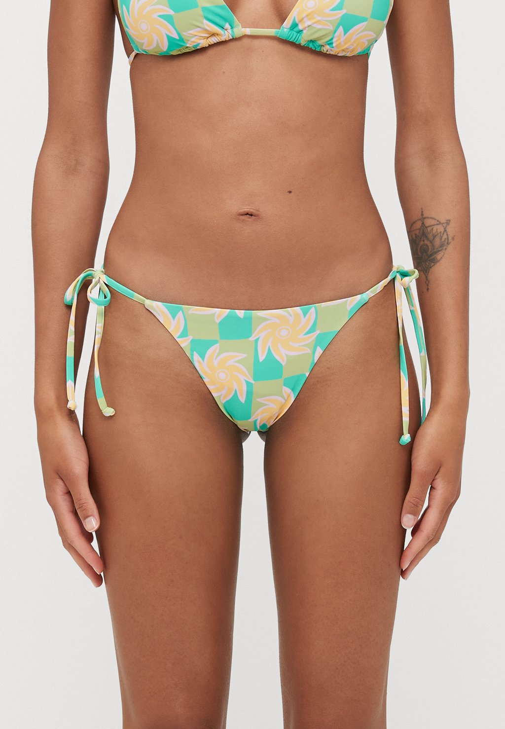 

Плавки бикини TRIPPIN ON SUN MAYA Billabong, мультиколор