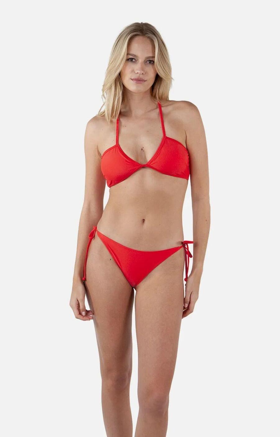 

Плавки-стринги BARTS Kelli красные 36