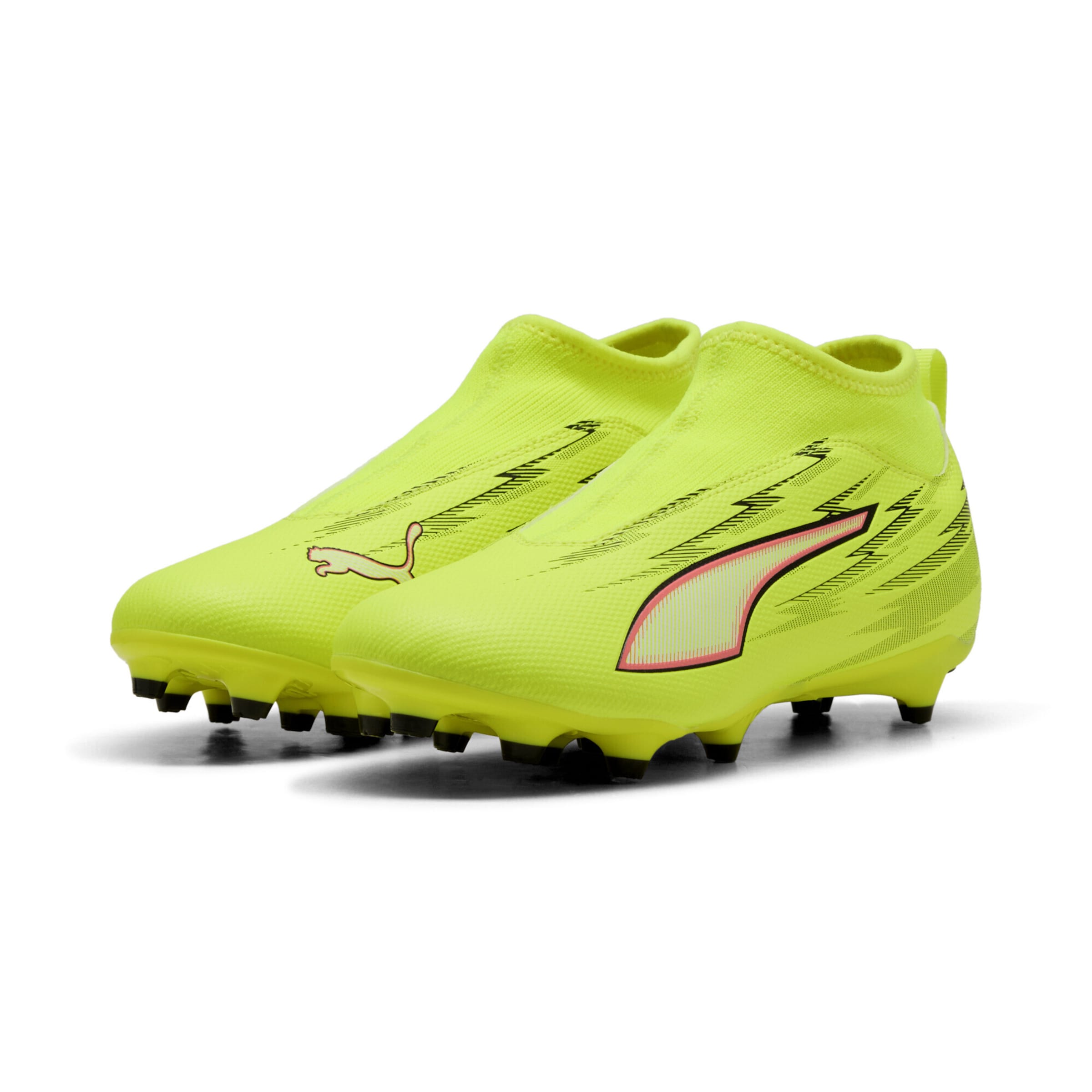 PUMA Кроссовки 'Ultra 6 Match+' в неоново-желтом цвете — фото 2