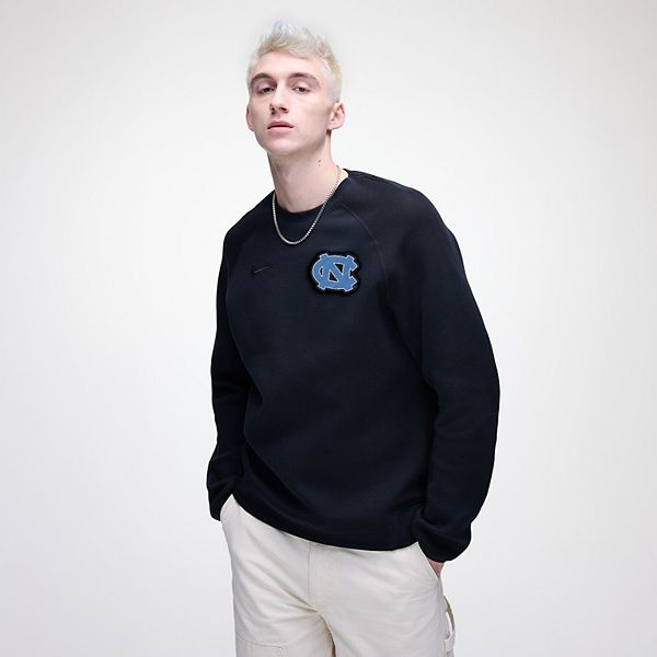 

Мужской черный свитшот North Carolina Tar Heels Tech Fleece Raglan Nike