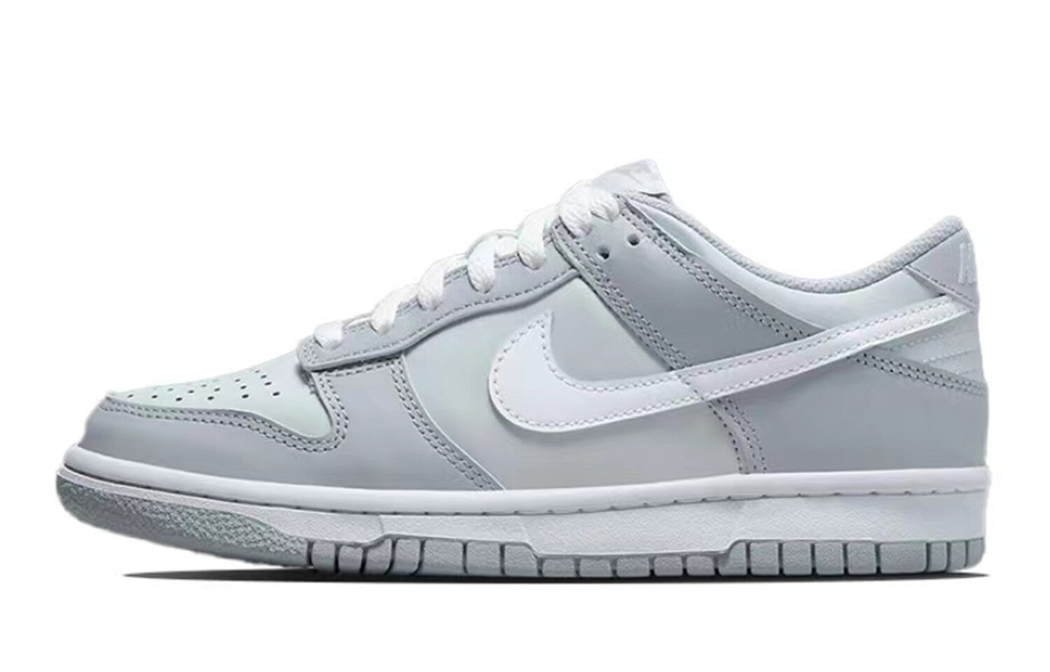 

Кроссовки Nike Dunk Skateboard Shoes Women's Low-Top White Blue