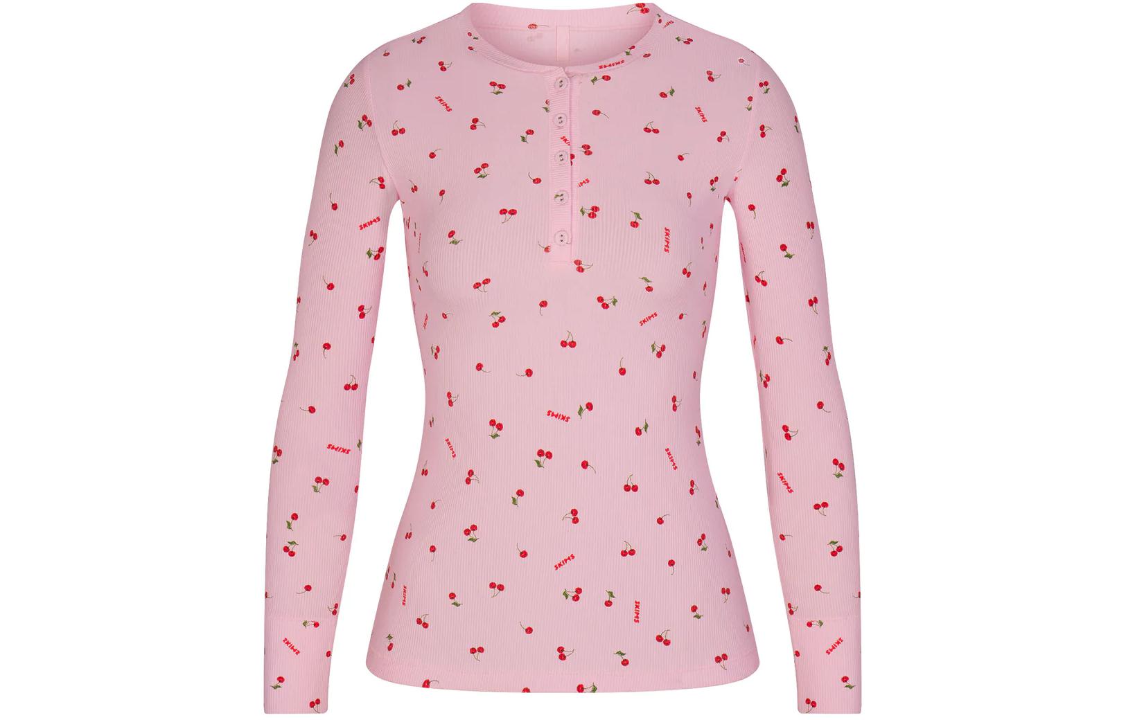 

Skims Футболка Valentine's Day Collection женская CHERRY BLOSSOM PRINT/Cherry Blossom, Красный, Skims Футболка Valentine's Day Collection женская CHERRY BLOSSOM PRINT/Cherry Blossom