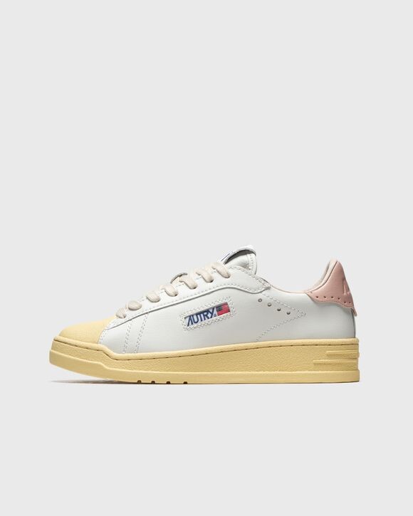 

Кроссовки Autry Action Shoes Wmns Bob Lutz Low, цвет wht/pink