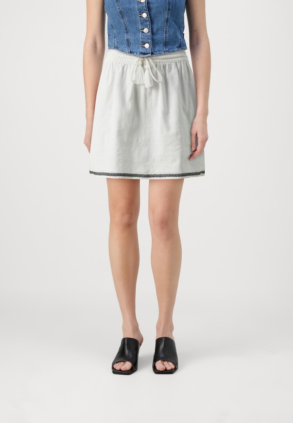 

Юбка А-силуэта Jdyrosie Embroidery Skirt JDY, Cloud Dancer/черный