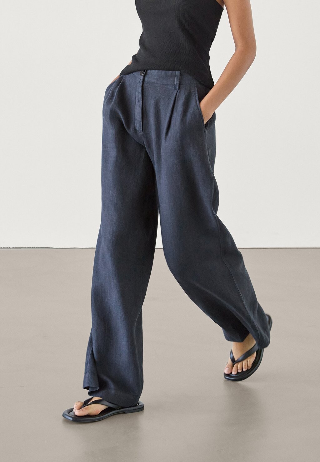 

Брюки WIDE DARTED Massimo Dutti, темно-синий