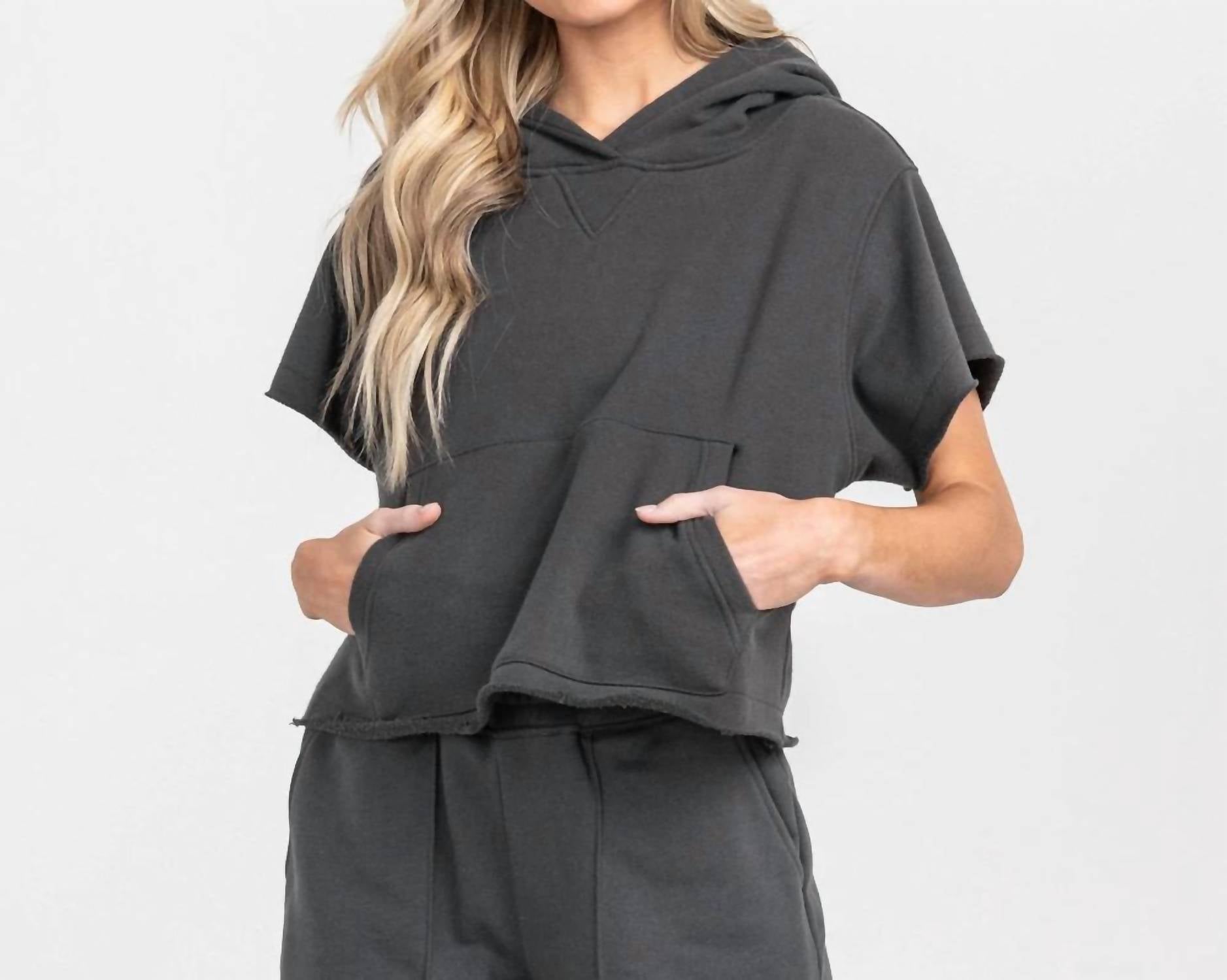 

Толстовка Gym Class с капюшоном в Магните Southern Shirt Company, цвет magnet
