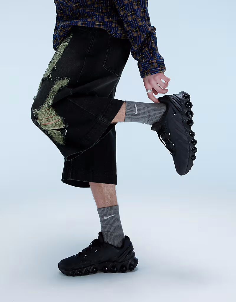 

Кроссовки Nike Air Max DN8 черного цвета