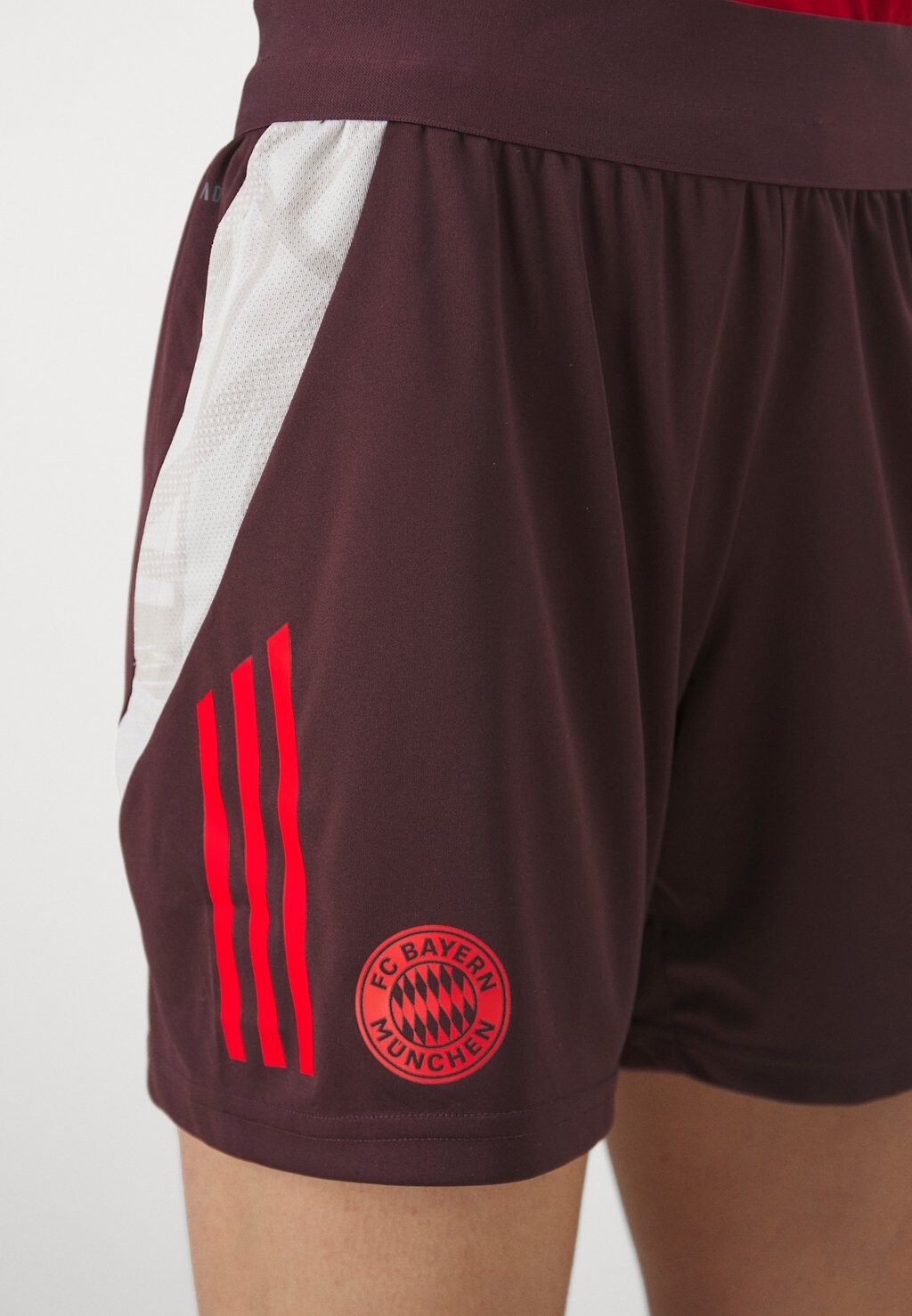 

Клубная одежда adidas Performance, темно-бордовый/красный Fc Bayern München Training Short