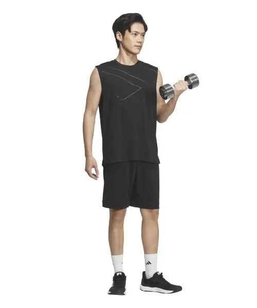 Мужские спортивные шорты adidas Tech Essentials с логотипом чёрно-белые — фото 3