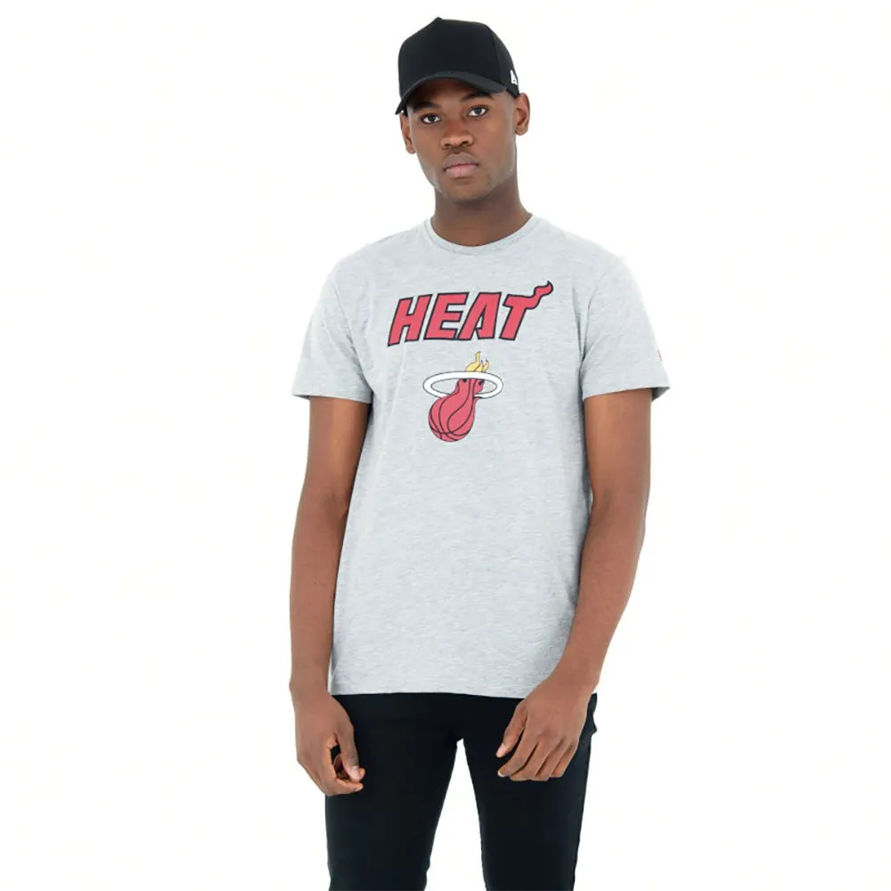 

Футболка с коротким рукавом New Era NBA Regular Miami Heat, серый
