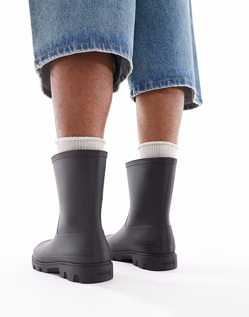 Короткие резиновые сапоги Unisex Downpour черного цвета Hunter — фото 4