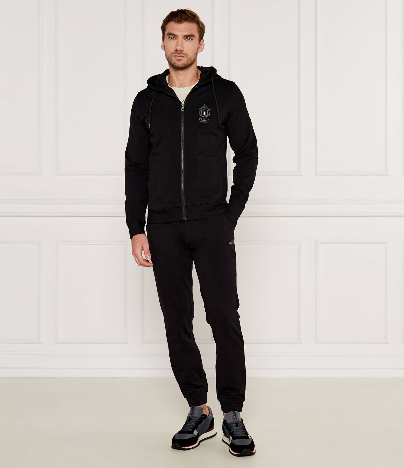 

Спортивный костюм Aeronautica Militare Regular Fit, черный