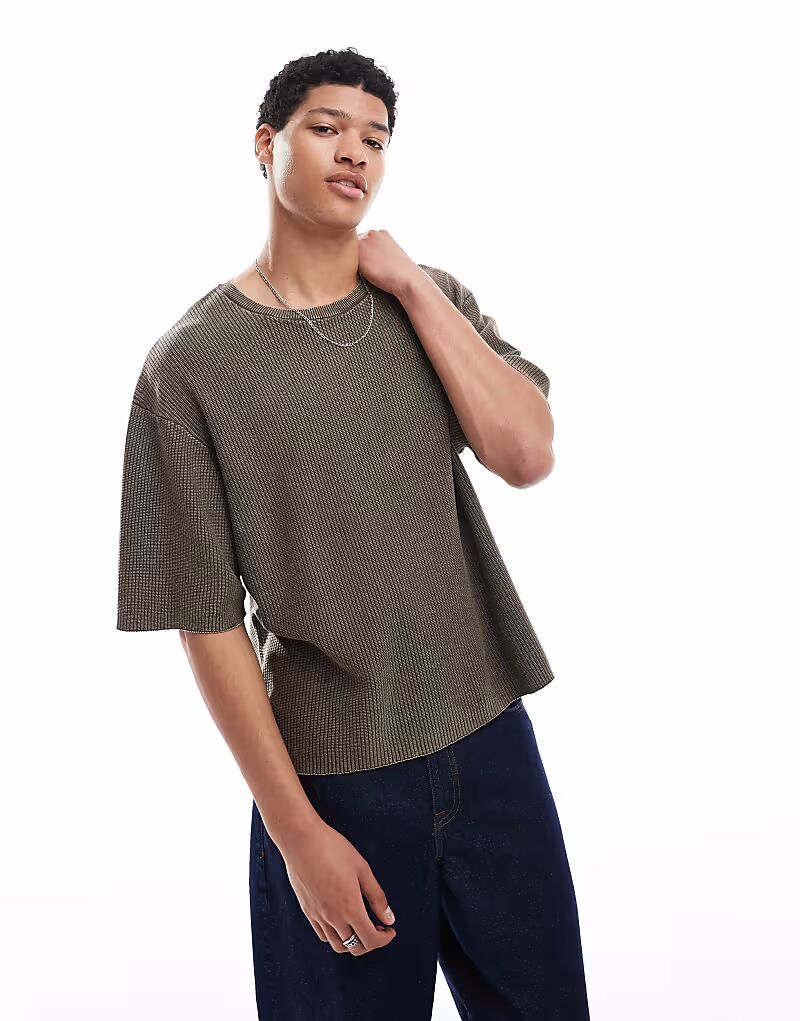 

Трикотажная стираная футболка Pull&Bear цвета хаки