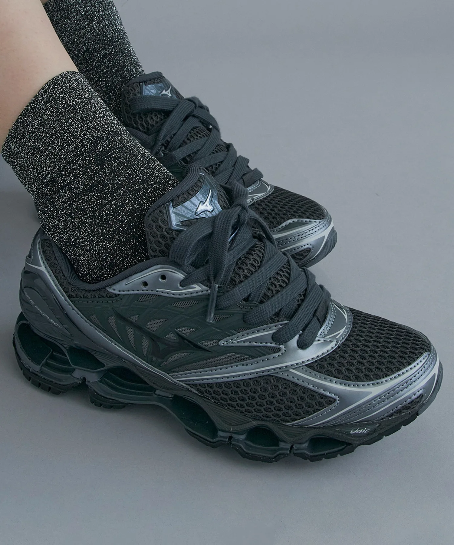 Унисекс кроссовки Wave Prophecy LS MIZUNO серые