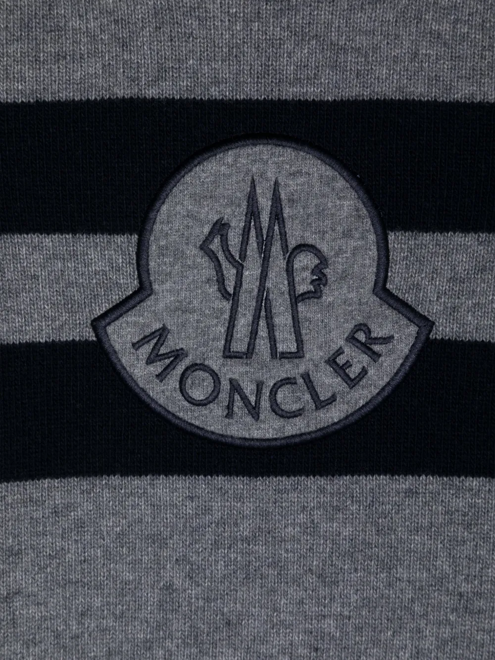 Джемпер из вирджинской шерсти с вышитым логотипом Moncler Enfant, серый — фото 3