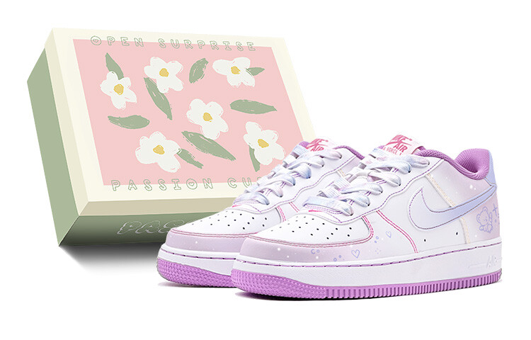 

Женские кроссовки для скейтбординга Nike Air Force 1, Purple