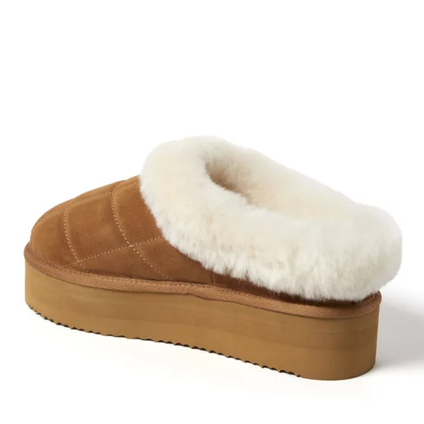 Уютные замшевые клоги на платформе Fireside by Bendigo для женщин Dearfoams, цвет chestnut — фото 3