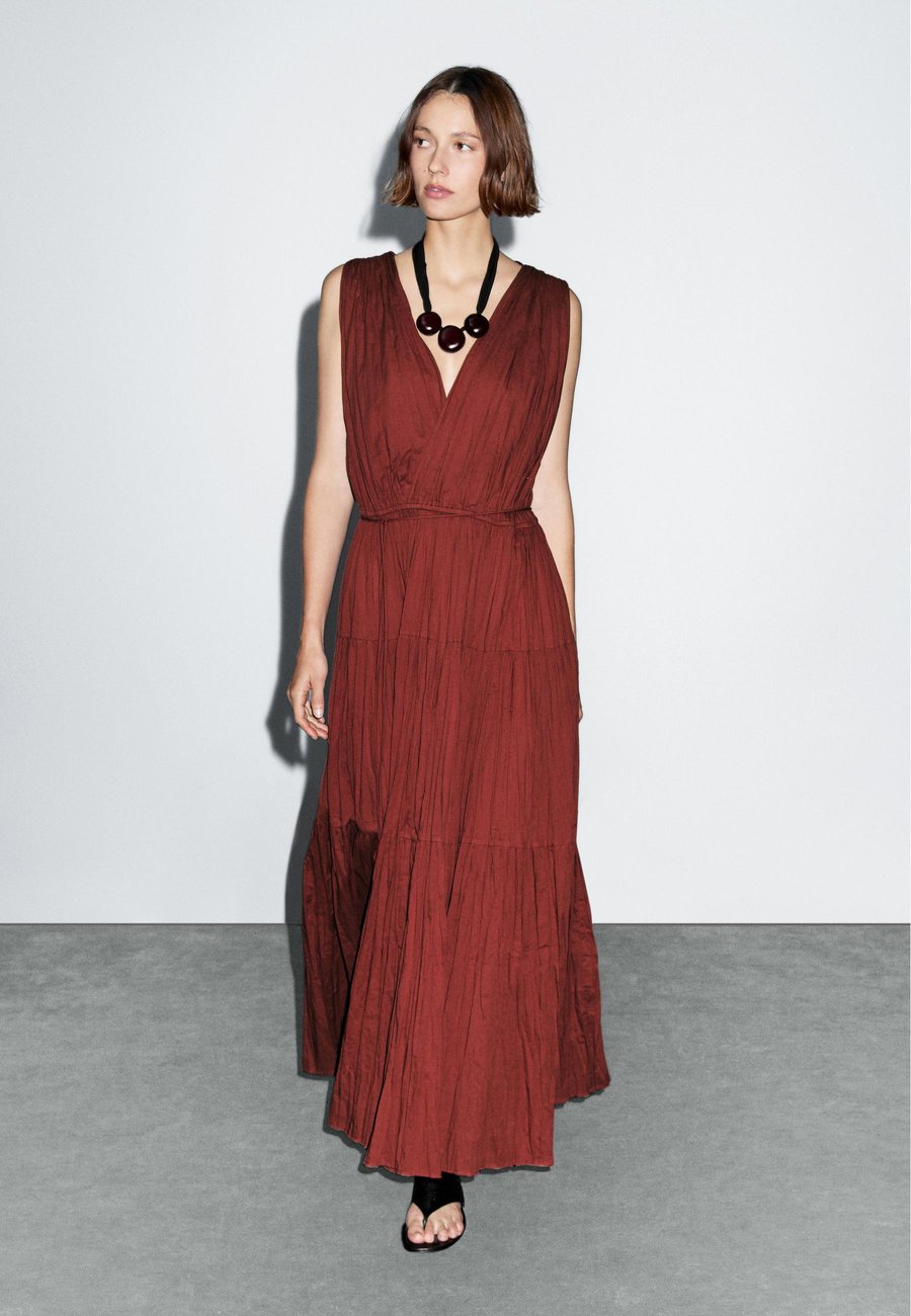 

Платье Massimo Dutti LONG PLEATED, Dark Red