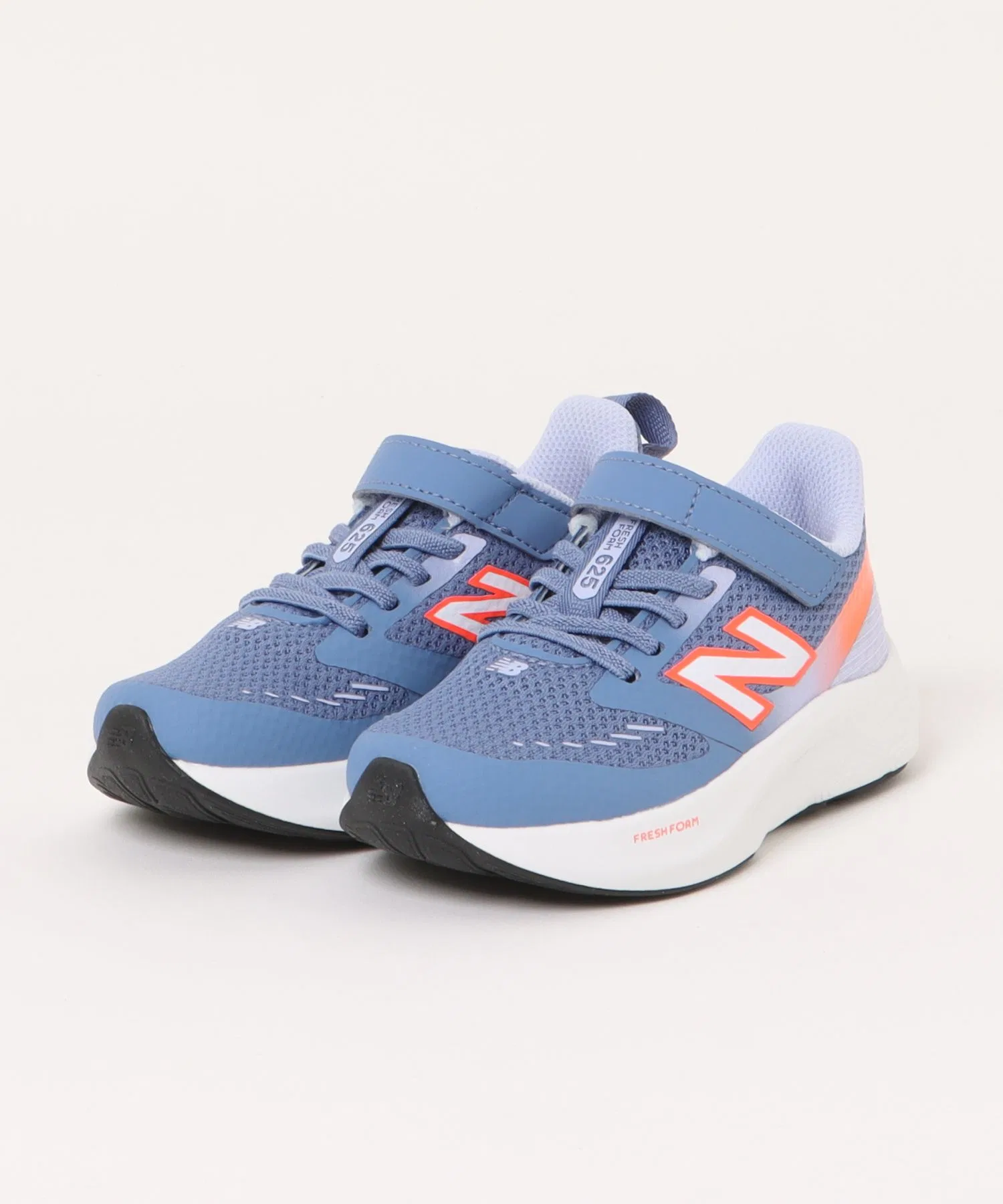 Детские кроссовки New Balance P625