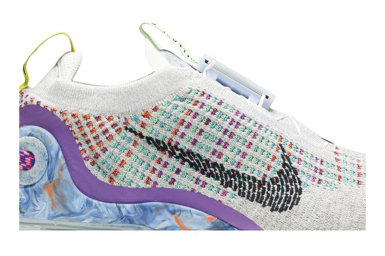 Кроссовки Nike Wmns Air VaporMax 2020 Flyknit, разноцветный — фото 2