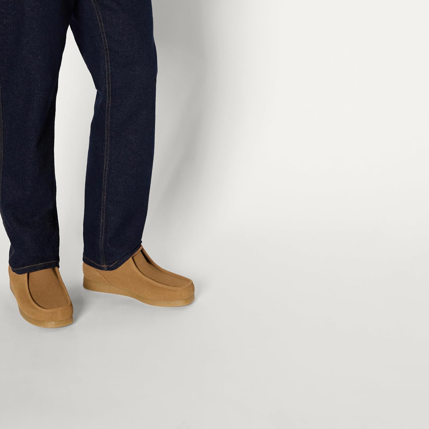 Мужские ботинки Amazon Essentials Chukka с носком-мокасином, бежевый — фото 2