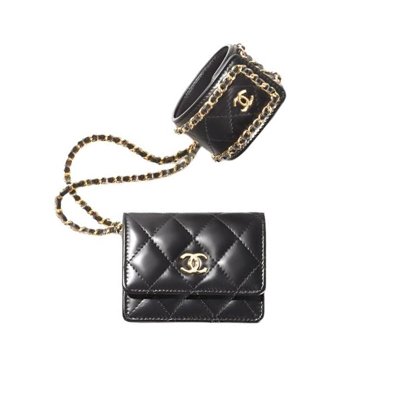 

CHANEL Женский картхолдер из овчины и металла Gold Black