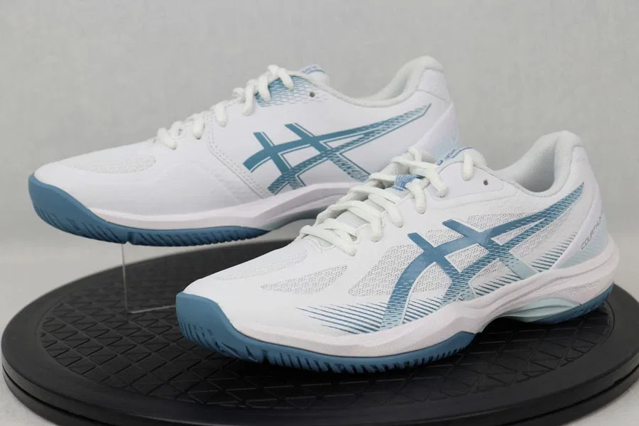 Мужские кроссовки для бадминтона «Court Hunter FF» от ASICS, 103 White/Saba Blue — фото 2