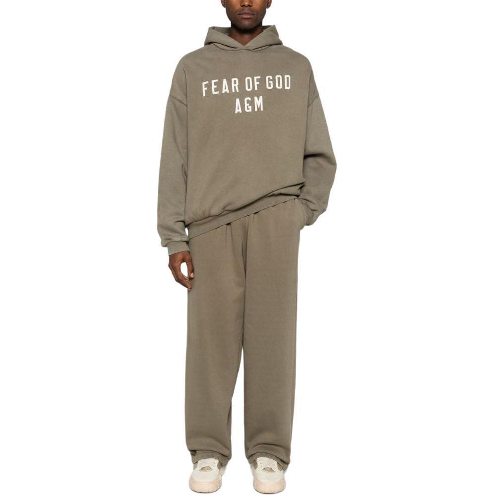 Футболка Fear Of God Essentials, Свободные спортивные штаны из плотного флиса, Цвет: Вечнозеленый/Военный — фото 4