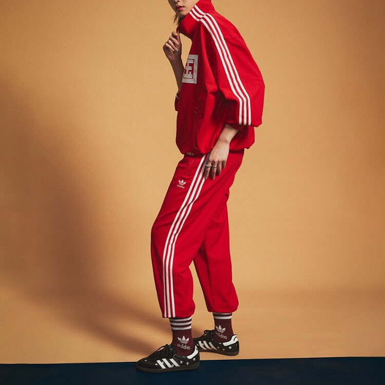 Спортивная куртка унисекс алый Adidas Originals, цвет Scarlet — фото 4