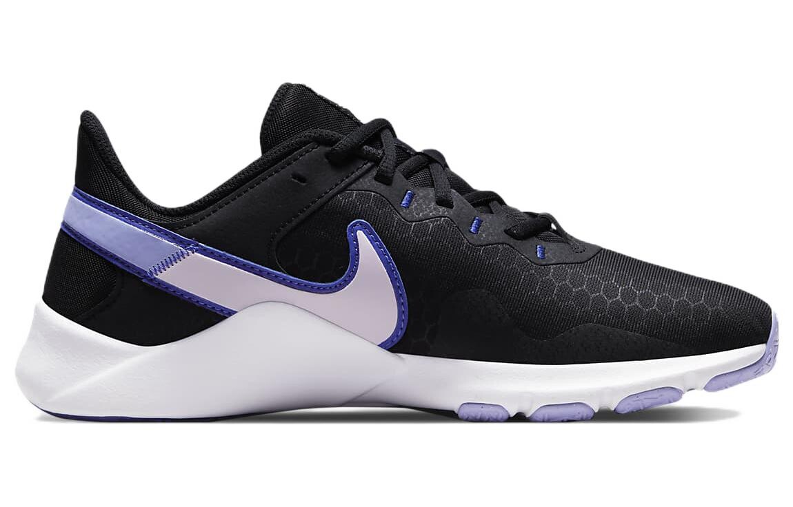 Кроссовки Nike Legend Essential для женщин — фото 2