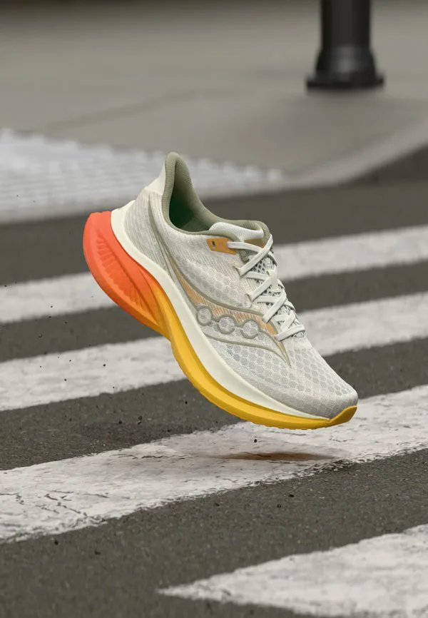 Беговые кроссовки endorphin speed 5 Saucony, Ivory/Fire