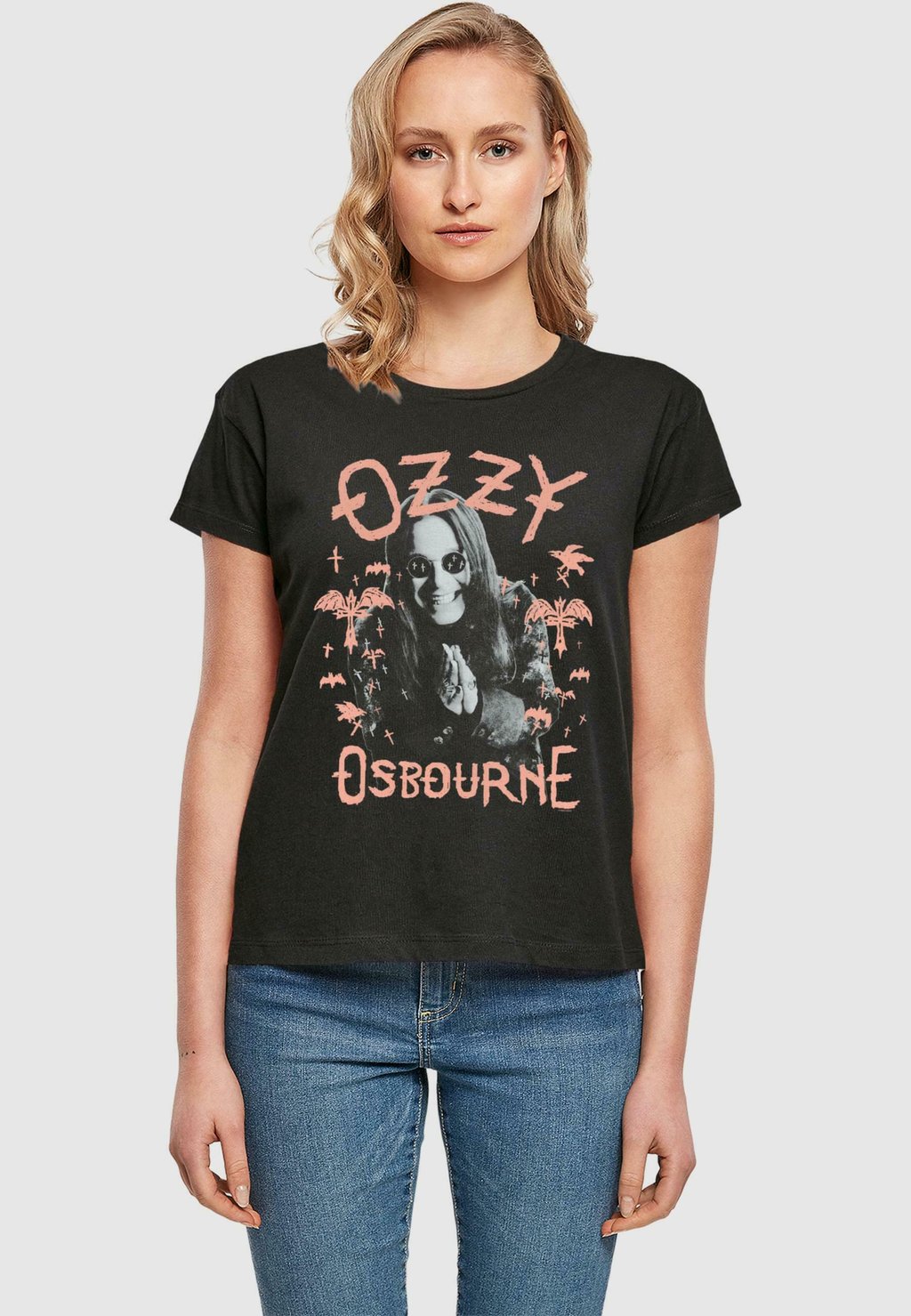 

Футболка с принтом OZZY OSBOURNE - BAT BOX Merchcode, черный