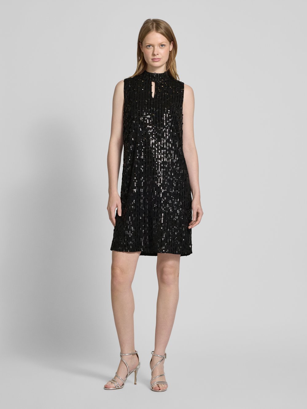 

Платье длиной до колена с отделкой пайетками comma, черный