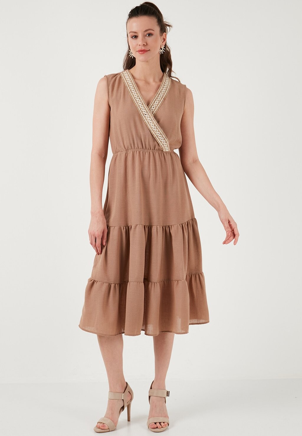 

Дневное платье REGULAR FIT LELA, коричневый