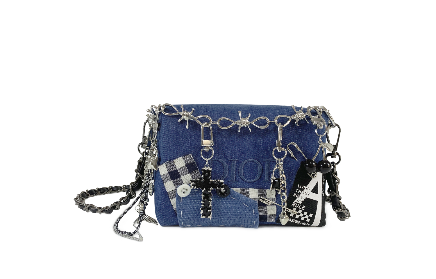 

Косметички и сумки для туалетных принадлежностей унисекс DIOR