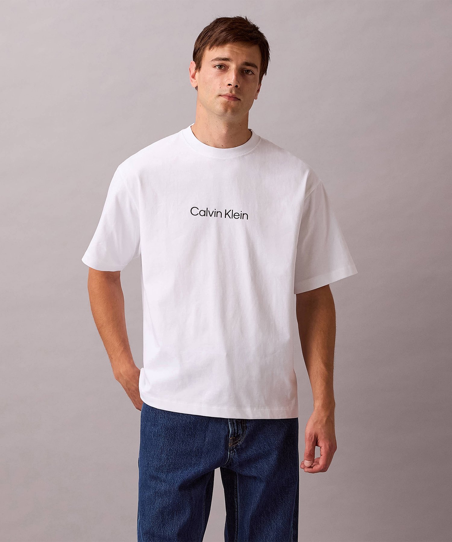 Футболка Calvin Klein Standard Relaxed Crew Neck Calvin Klein 40HM228, Brilliant_White