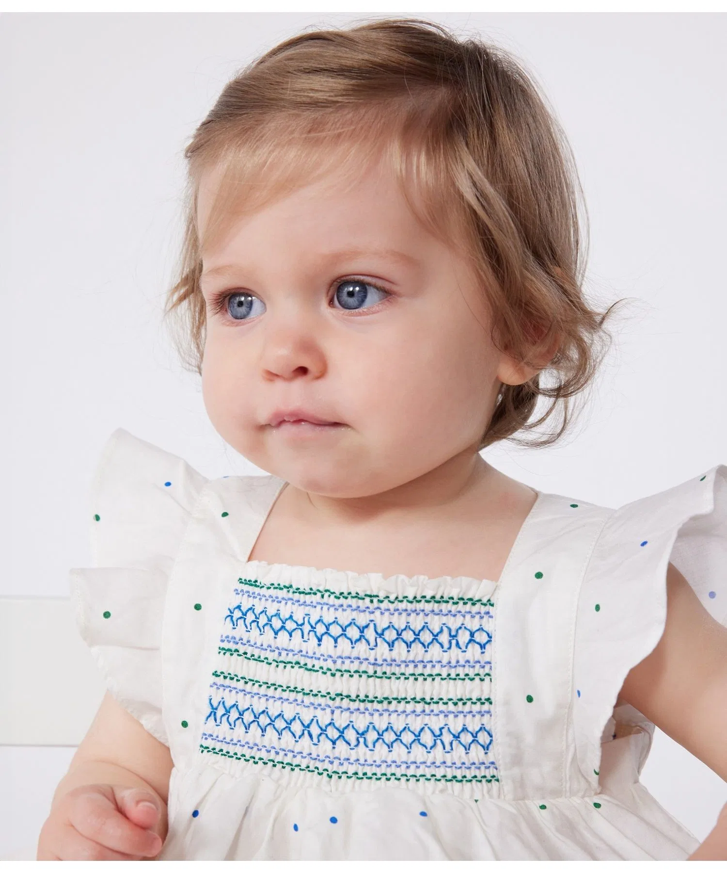 Детское платье с оборками и трусиками Petit Bateau белое — фото 3