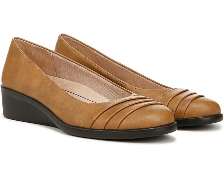 

Туфли на плоской подошве LifeStride Jenna Slip-On, желто-коричневый