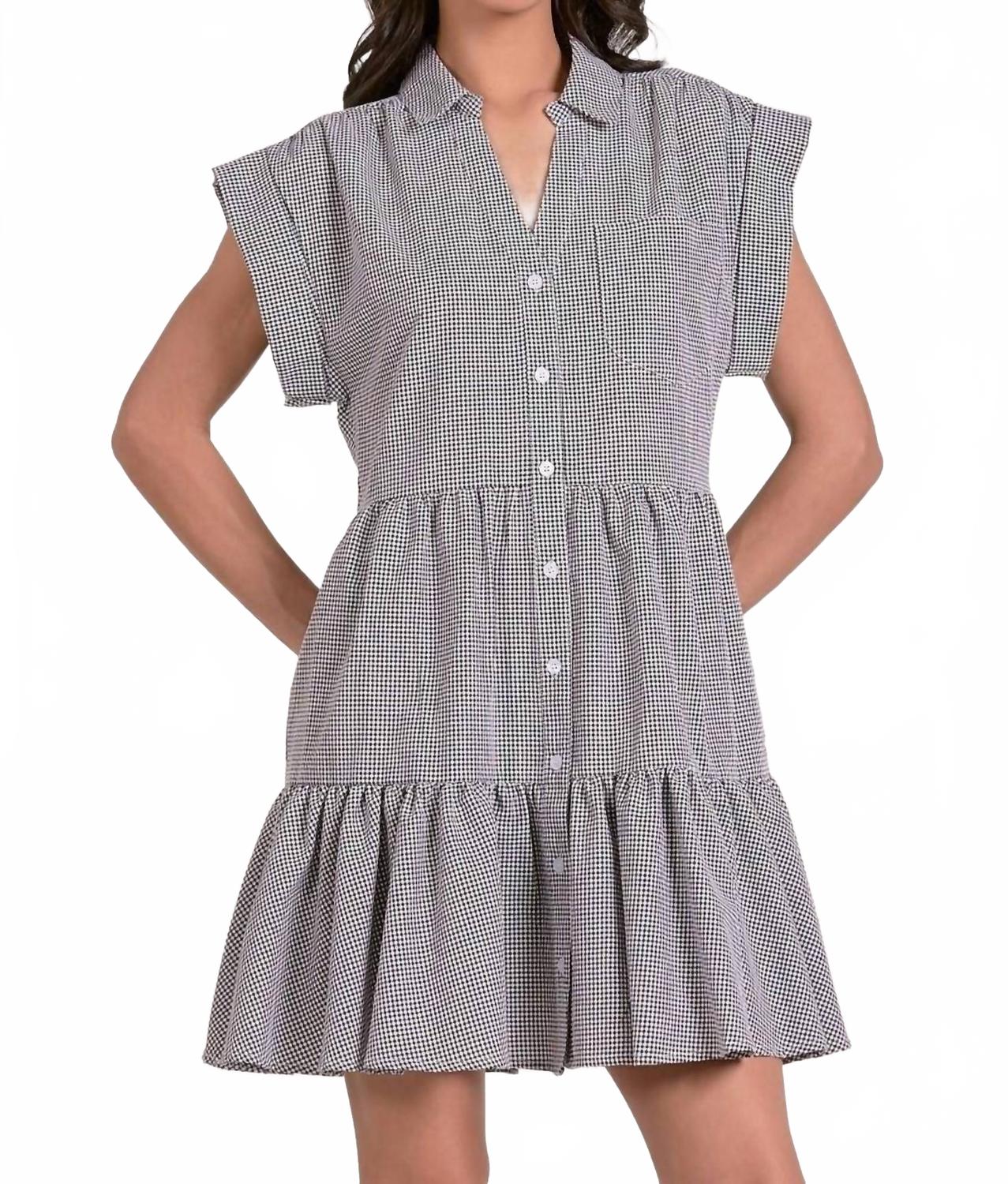 

Черное мини-платье с каповыми рукавами и застежкой на пуговицах из пике ELAN