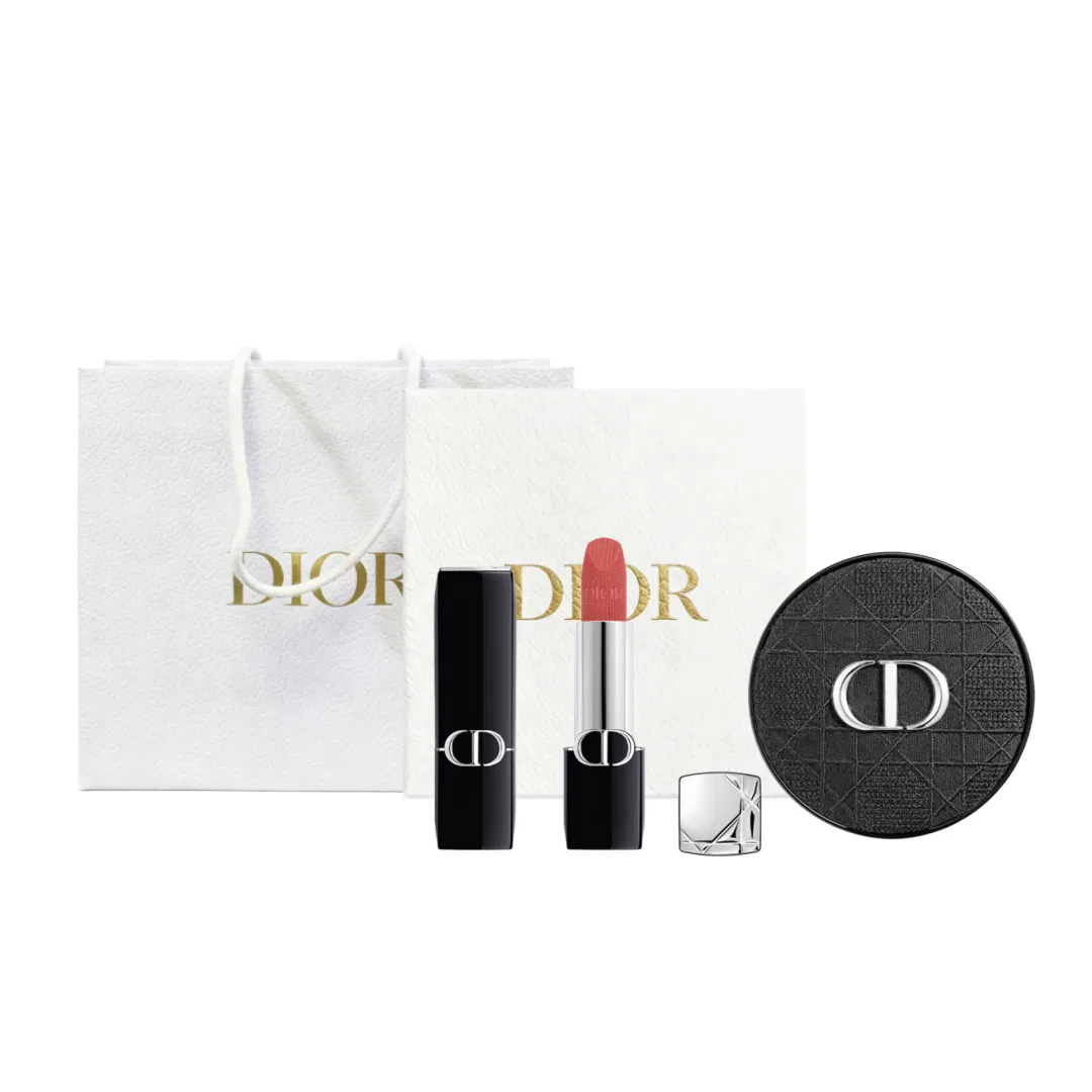 Набор макияжа DIOR из матовой помады и тональной основы в футляре